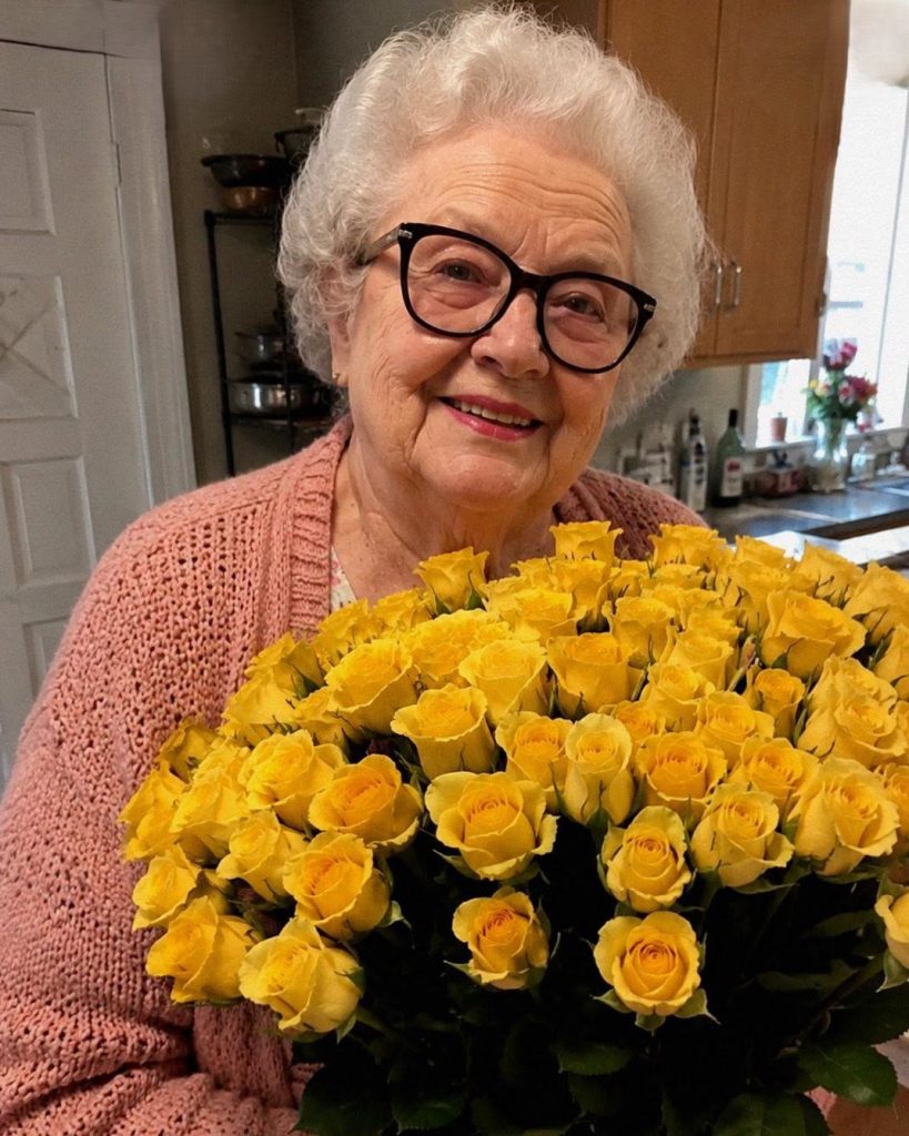 My Husband Returned t0 Vietnam Two Days After 0ur Wedding and Never Came Back – 56 Years Later, Flowers Arrived with a Note That Began, &lsquo;Darling, You Won&rsquo;t Believe Why I Had to Disappear&rsquo;